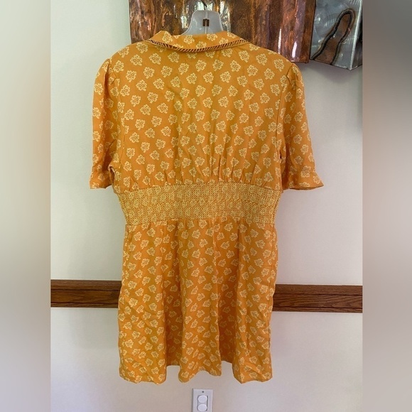 Urban Outfitters Graziana Yellow Printed Short Sleeve Mini Dress L - Picture 6 of 9